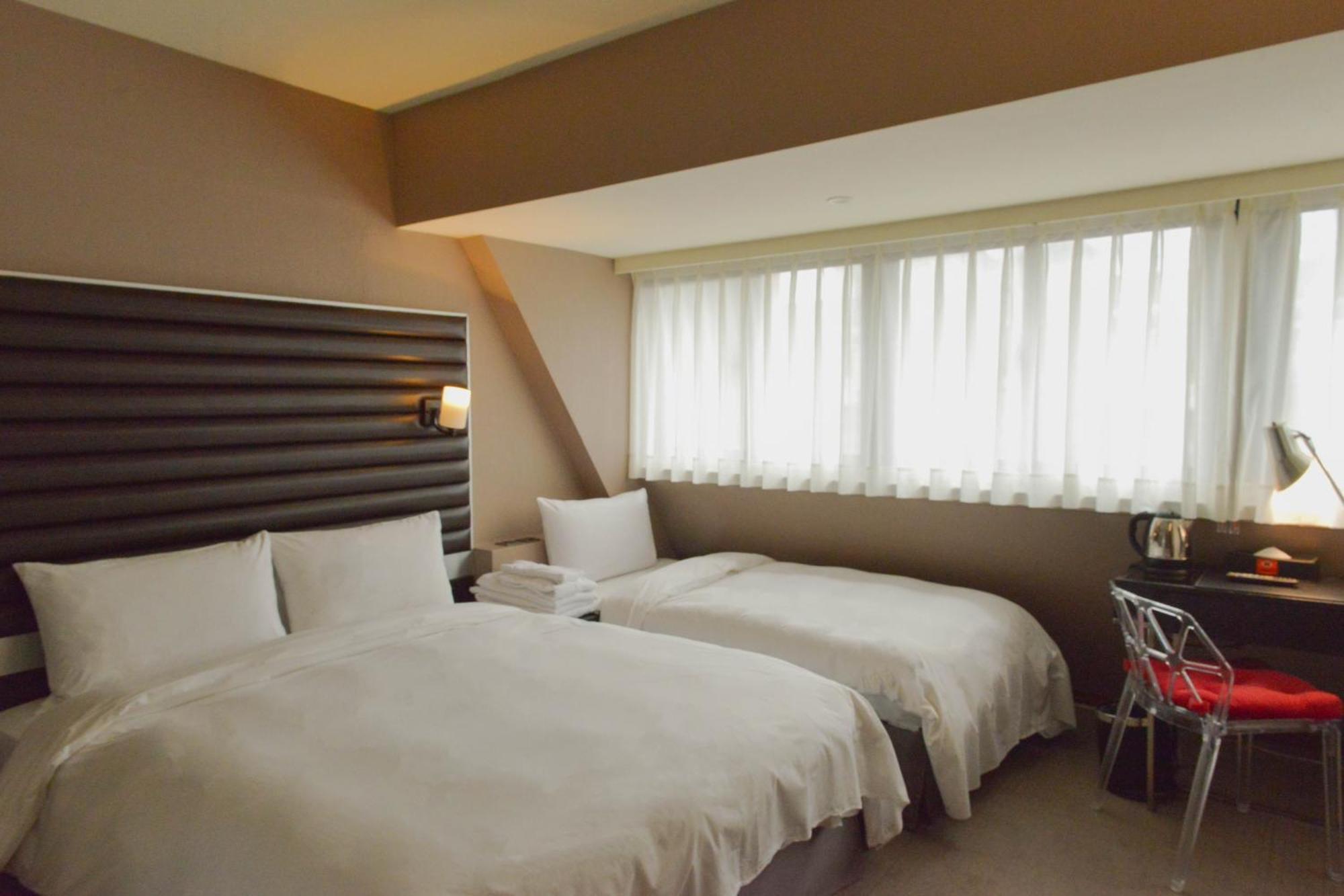 新麗旅店 Newful Hotel Tajpej Kültér fotó