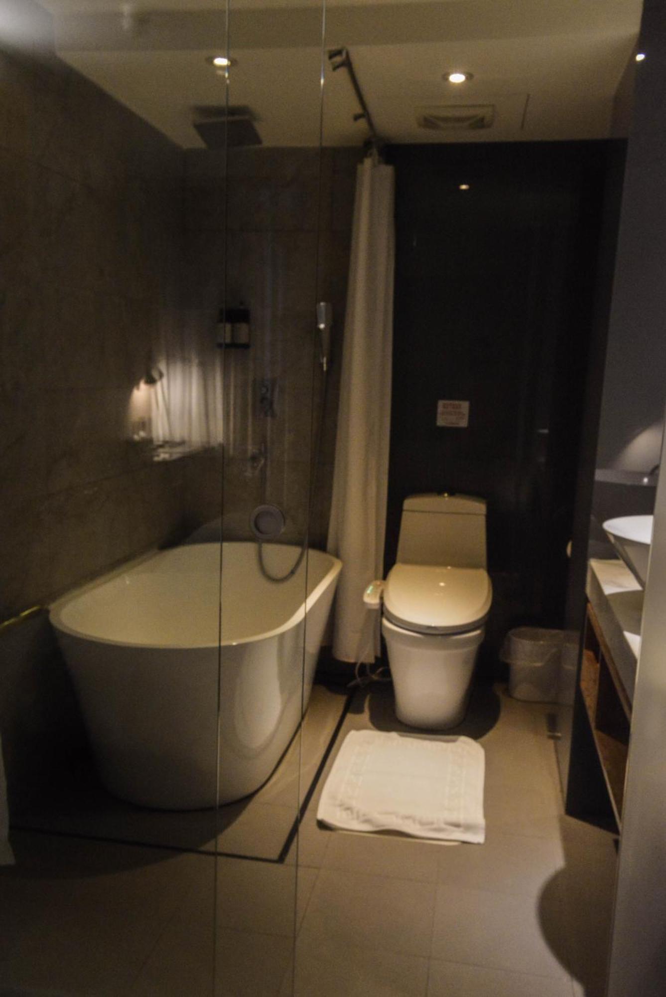 新麗旅店 Newful Hotel Tajpej Kültér fotó