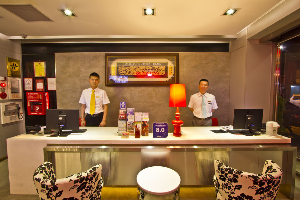 新麗旅店 Newful Hotel Tajpej Kültér fotó